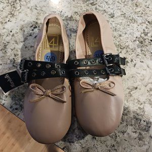 Womens size 6 1/2 ballerina flats